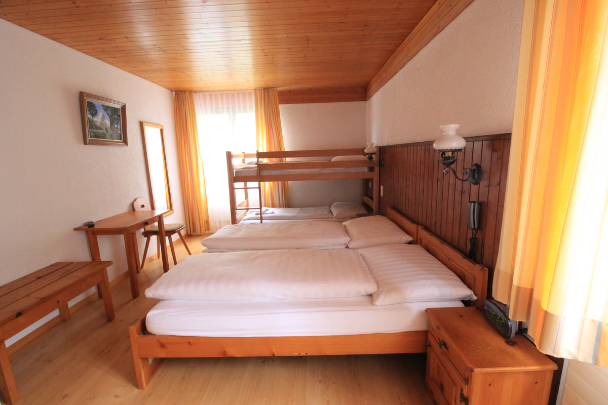 Vierbettzimmer